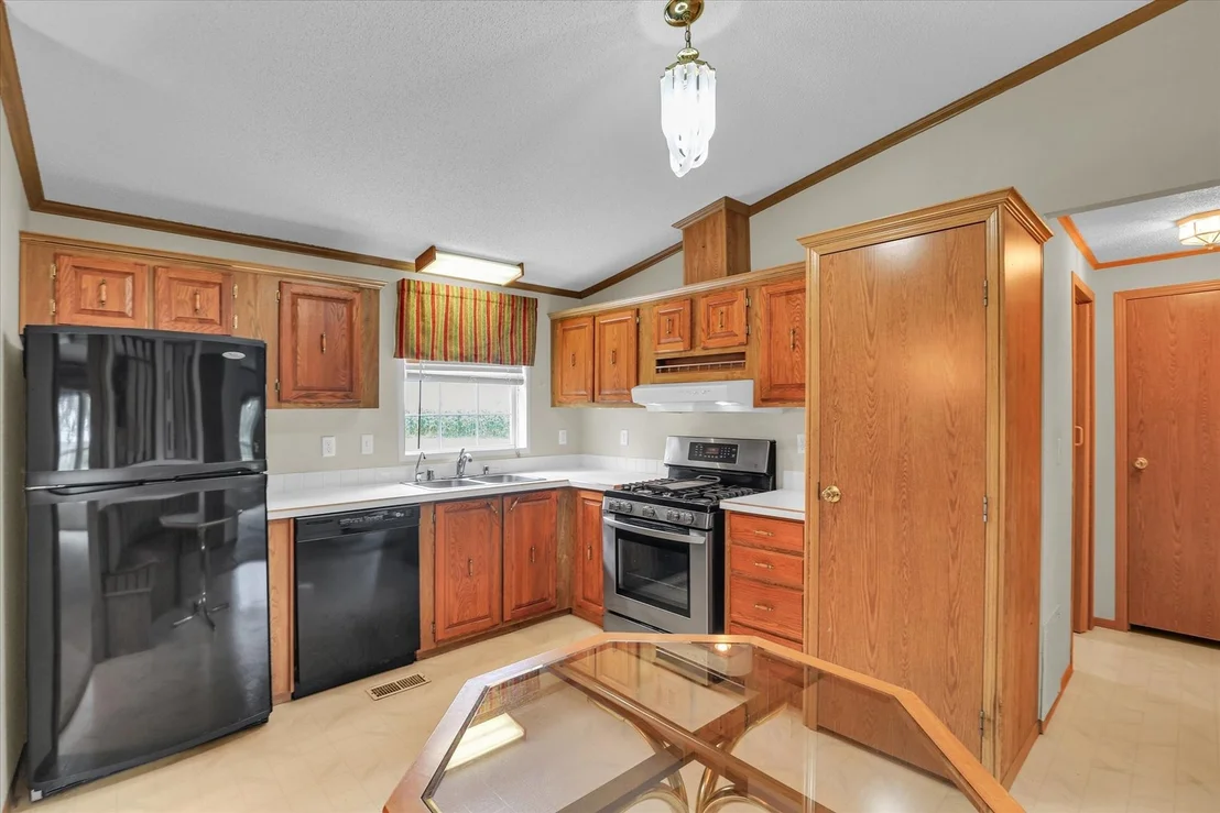 Photo of 425 County Road 1575 E