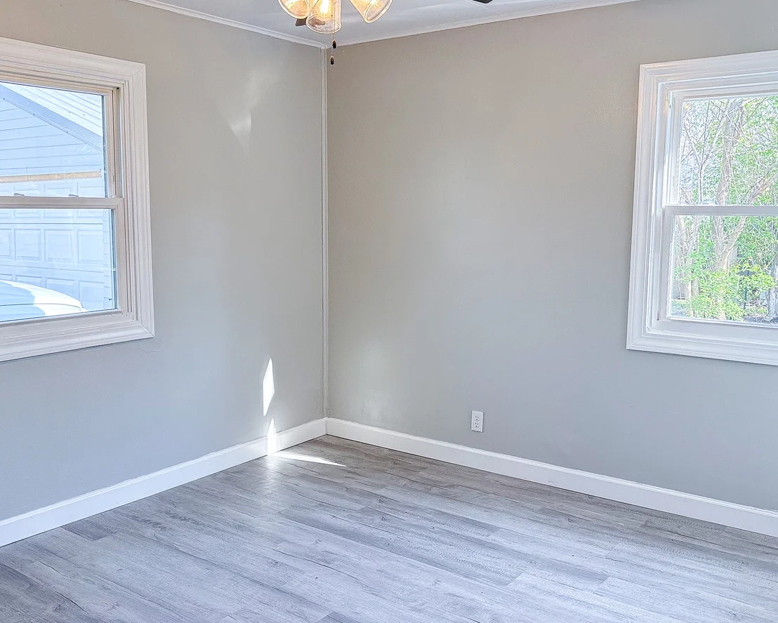 Photo of 1024 Eastview Drive