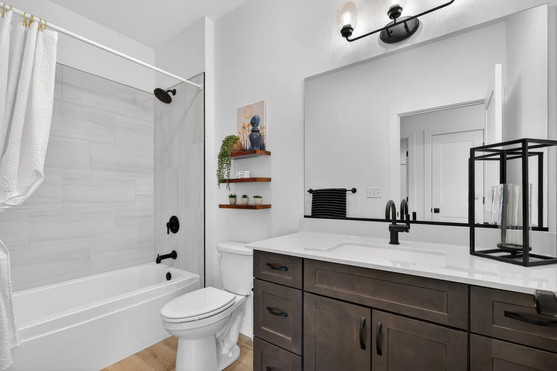 Photo of 2061 Isabella Lane