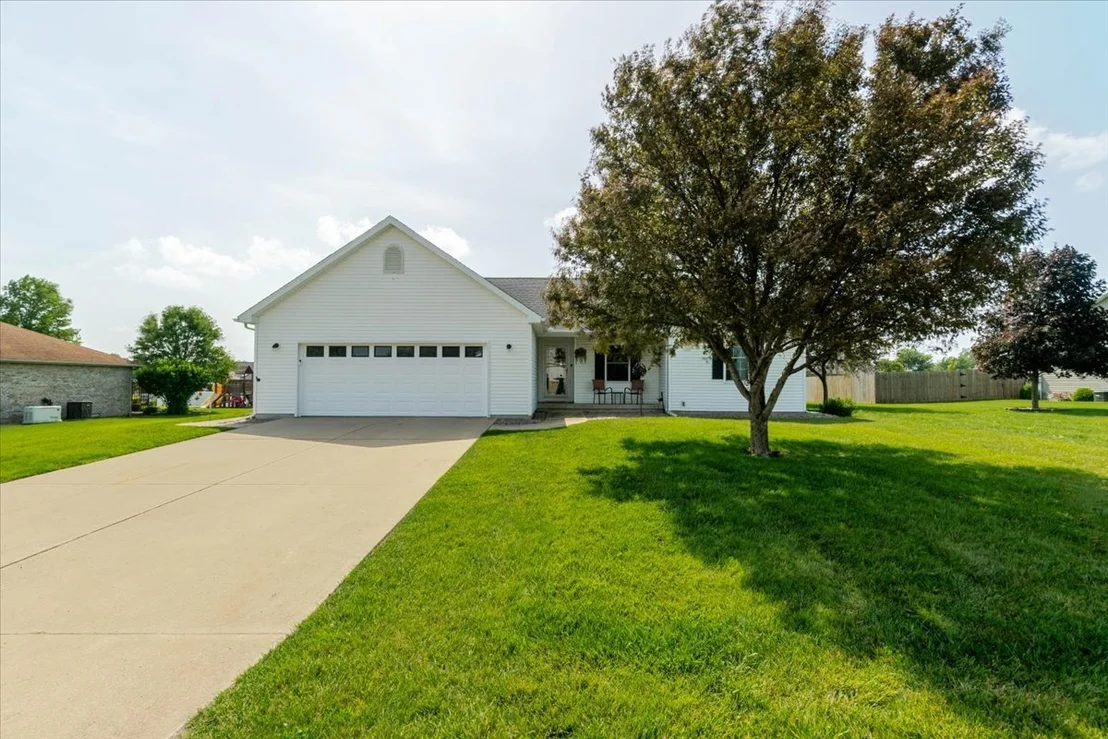Photo of 412 Sunset Drive