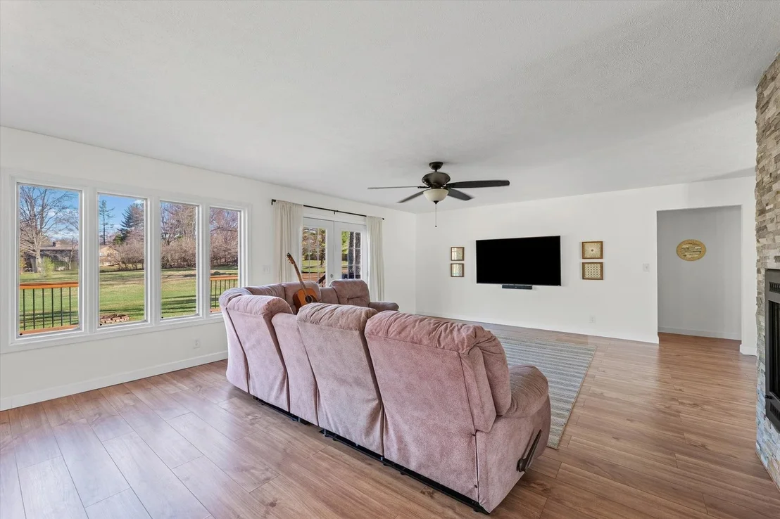 Photo of 1902 Golf Drive