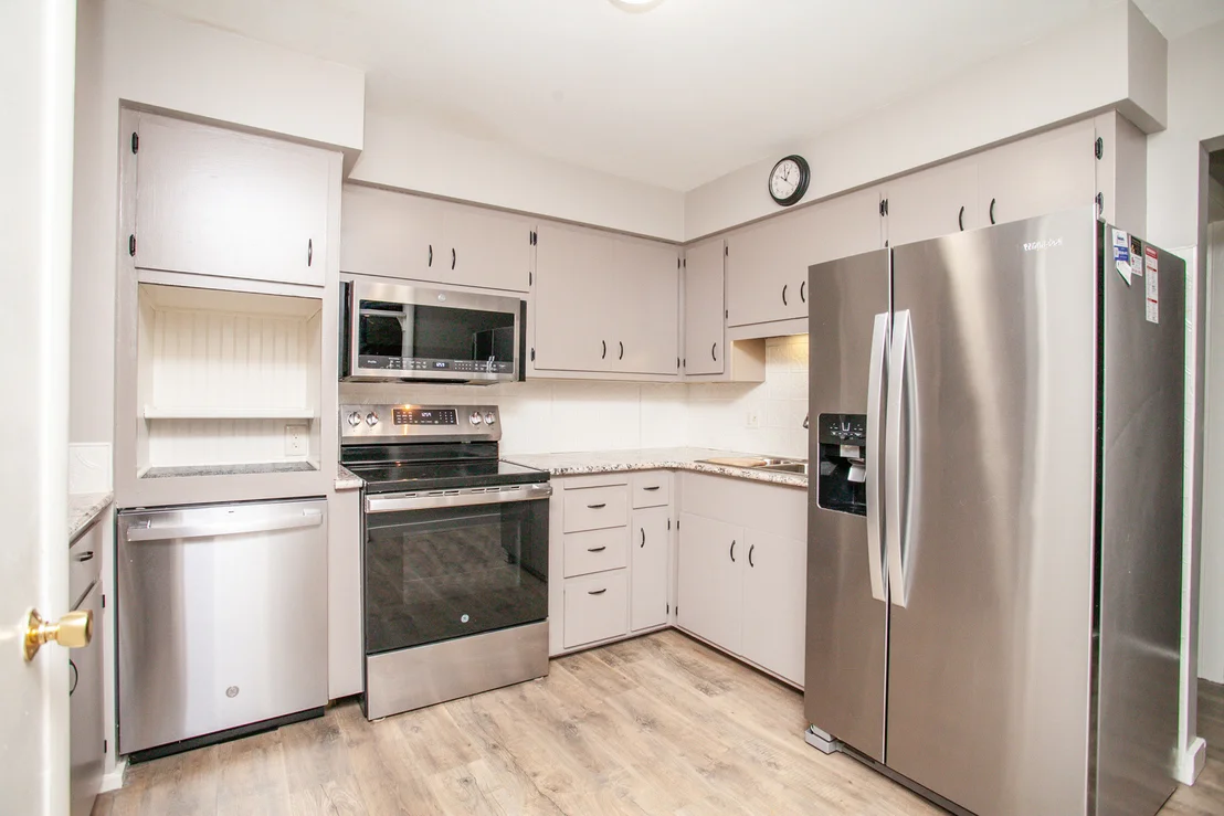 Photo of 9 Riser Avenue