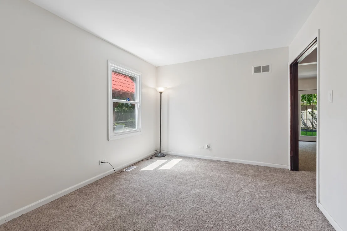Photo of 17618 Stonebridge Drive