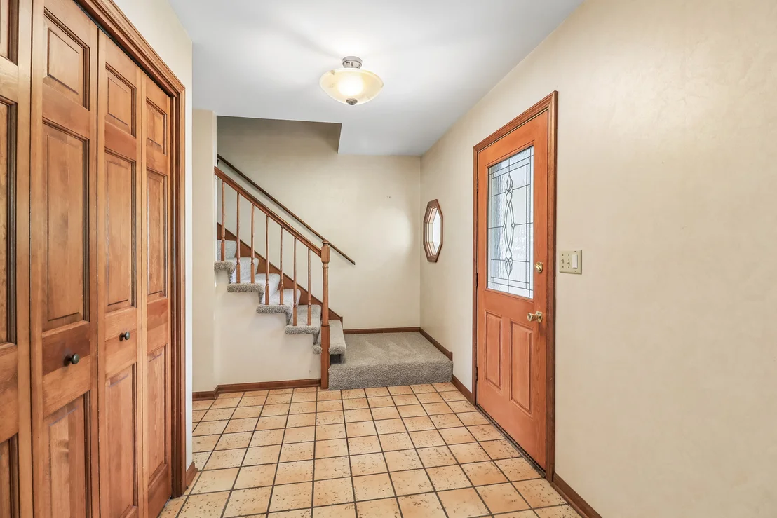 Photo of 733 Buttonwood Circle