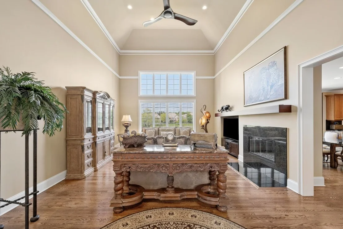 Photo of 1029 Ridgeview Drive