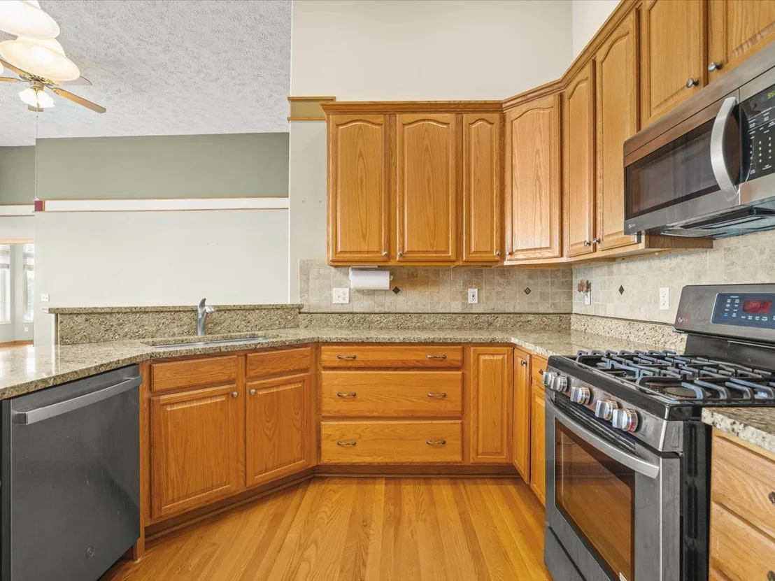 Photo of Unit 0 at 3729 Lakeview Drive