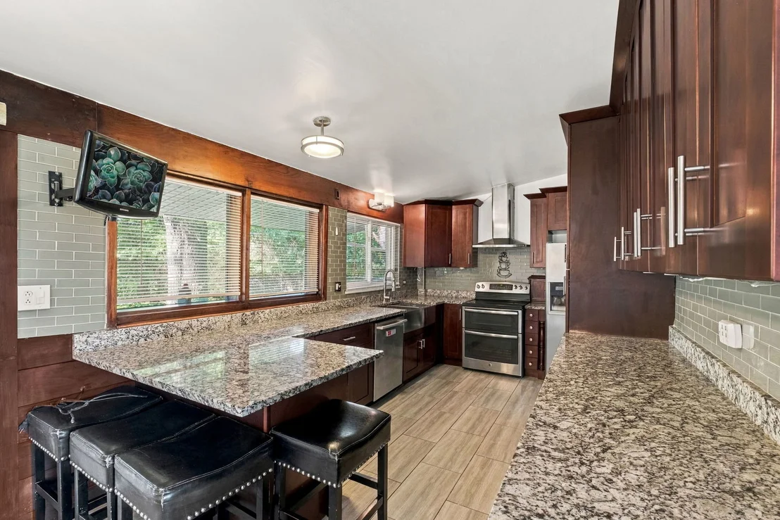 Photo of 624 Brookwood Drive
