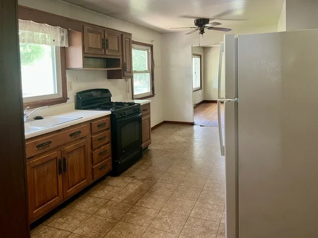 Photo of 311 E Van Buren Street