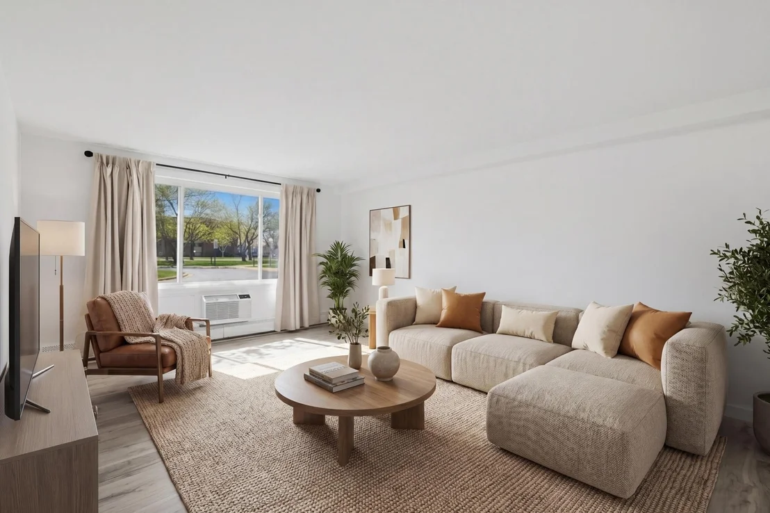 Photo of Unit 112 at 1500 Robin Circle