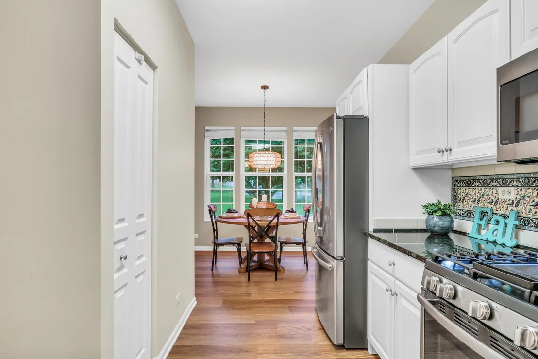 Photo of 2835 Waterfront Avenue