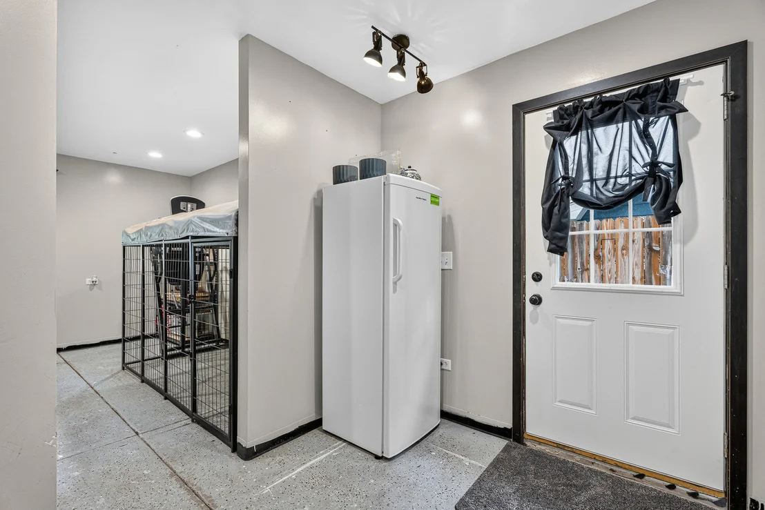 Photo of 9100 KINGS Road