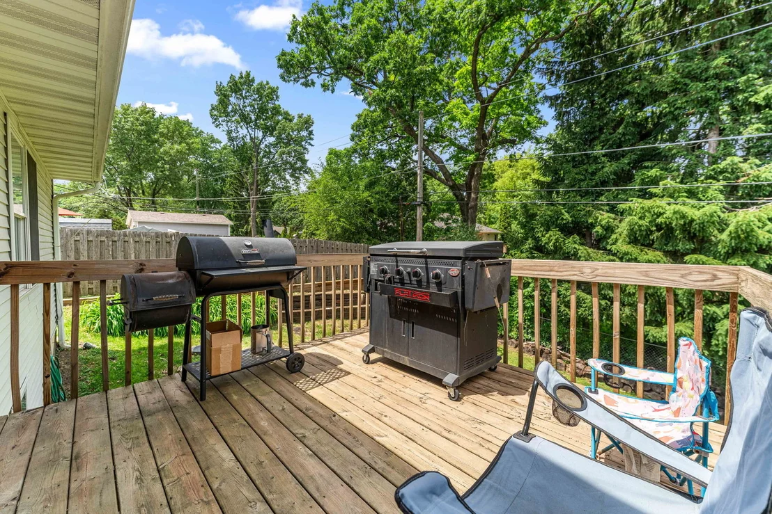 Photo of 1820 W Oakleaf Drive