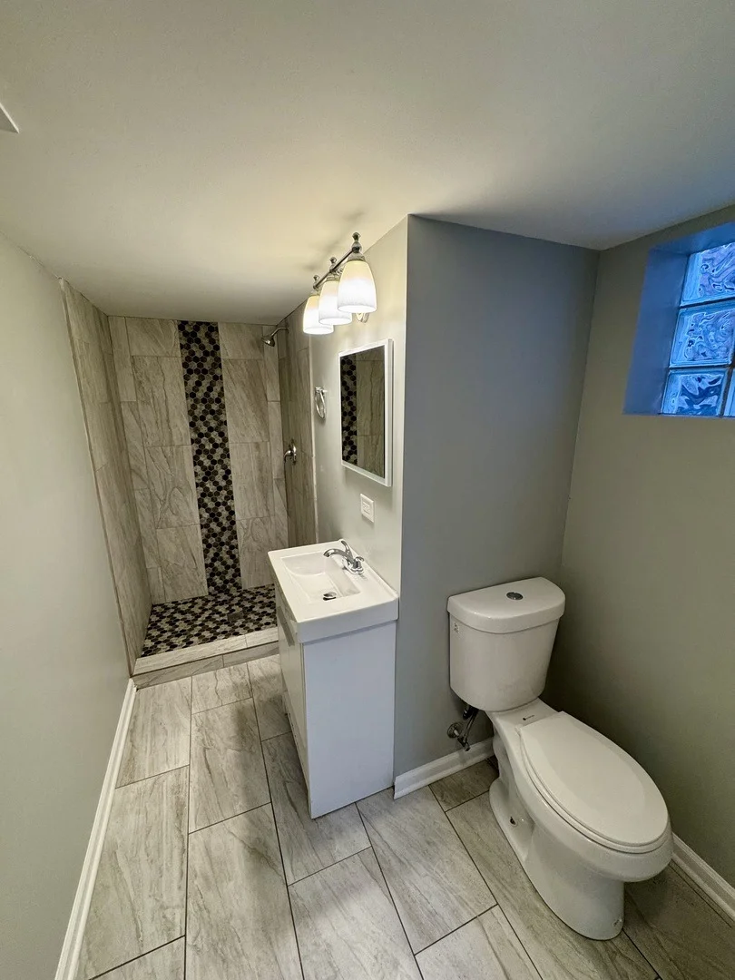 Photo of 1102 W 111th Street