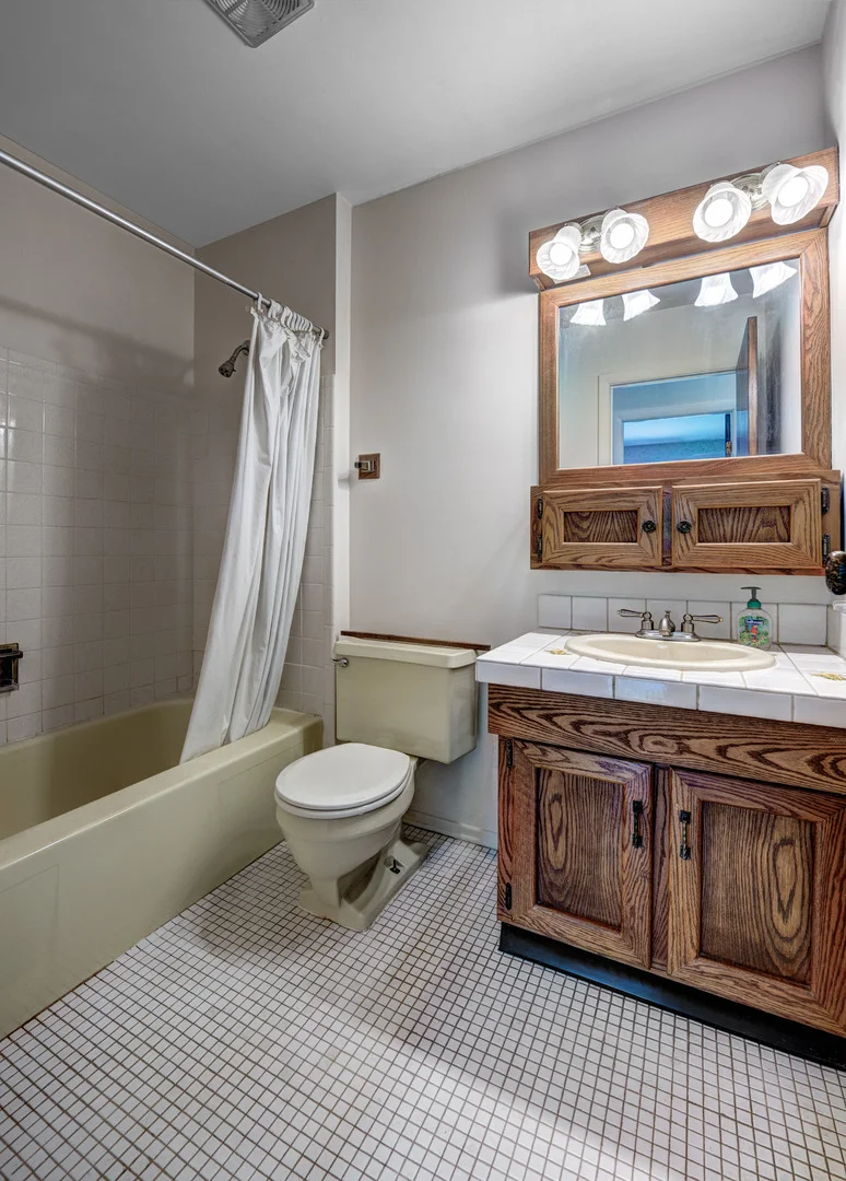 Photo of 1480 Mayfield Lane
