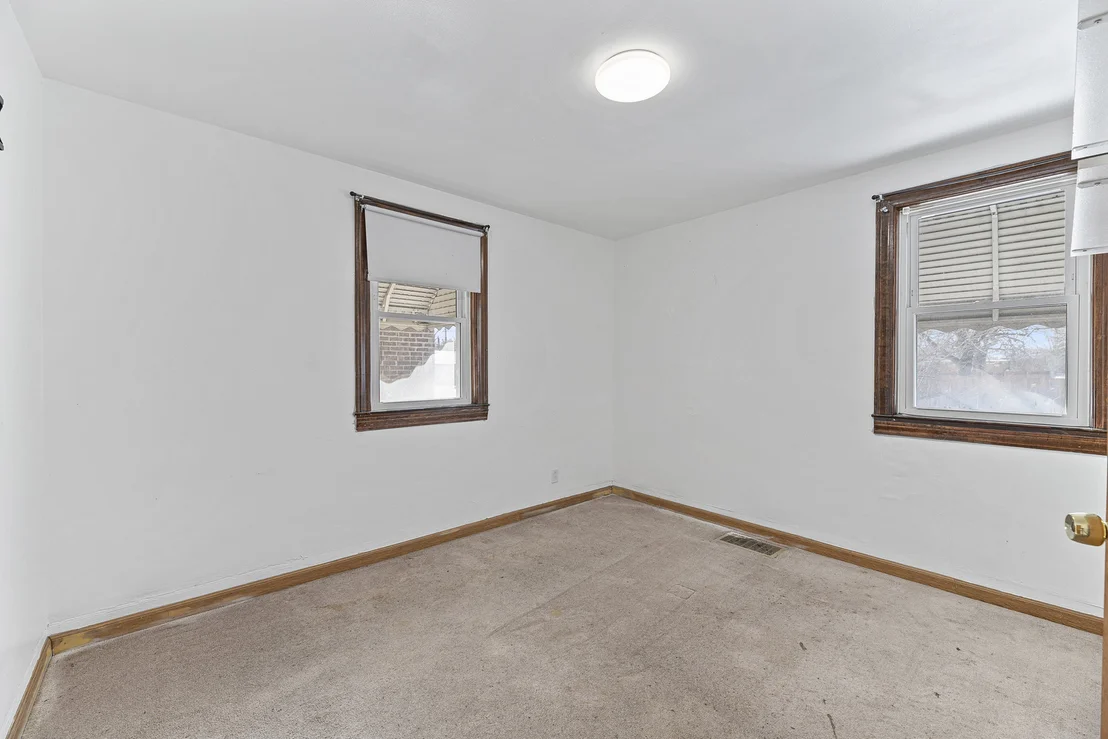 Photo of 17714 Burnham Avenue