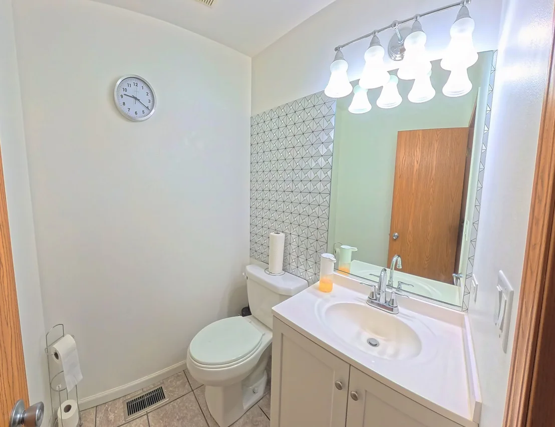Photo of 861 Seneca Trail