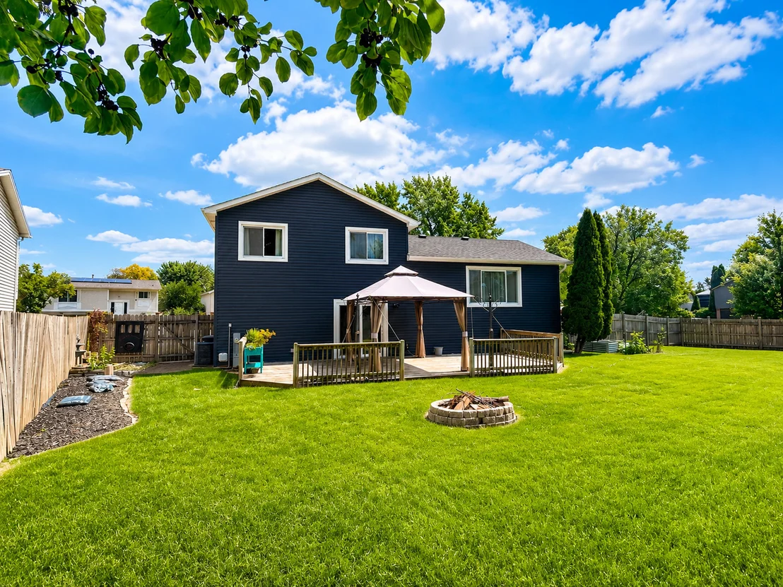 Photo of 1037 Ridgewood Drive