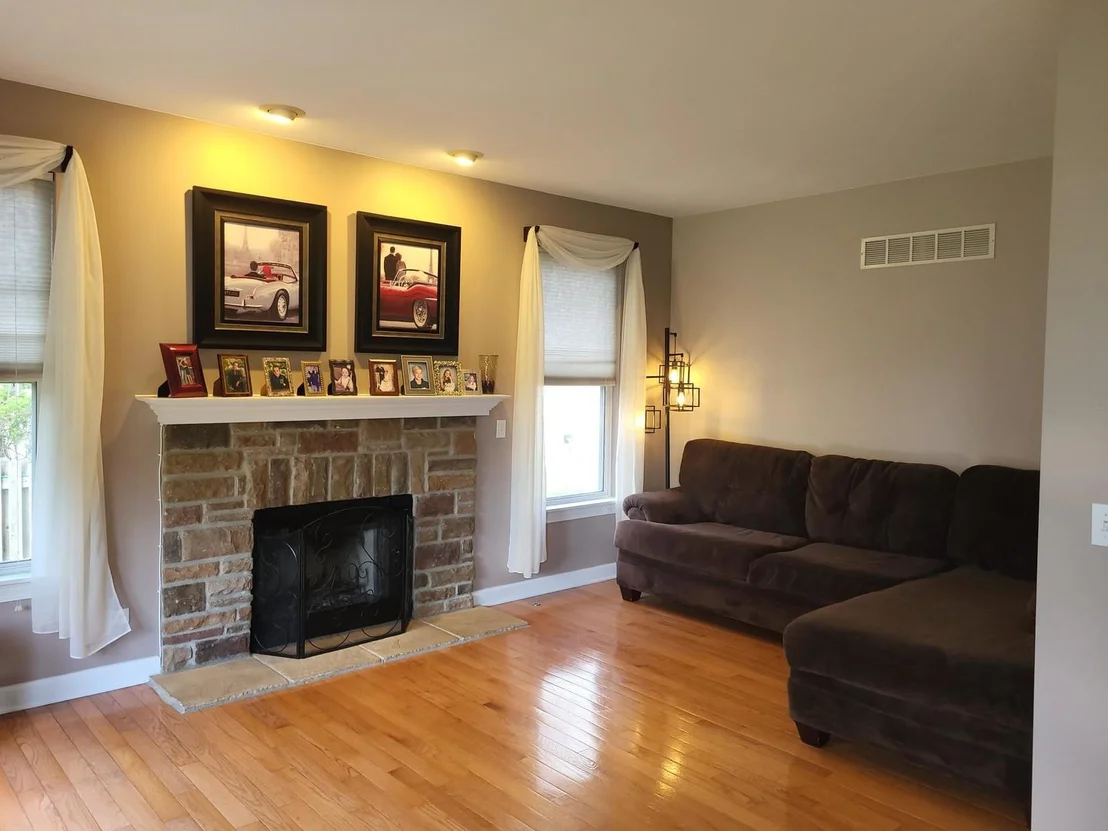 Photo of 7426 Prairieside Drive