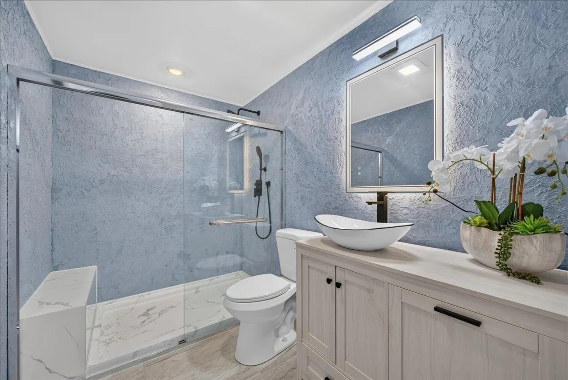 Photo of 211 N Graylynn Drive