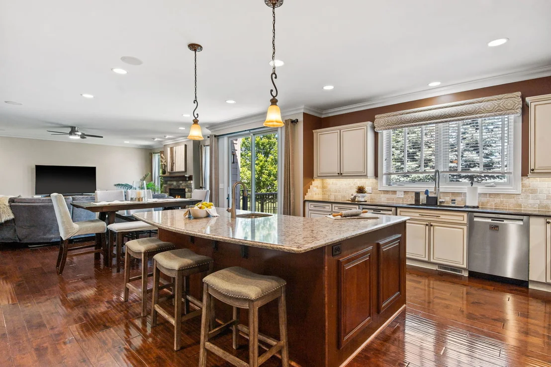 Photo of 3686 Bellamere Lane