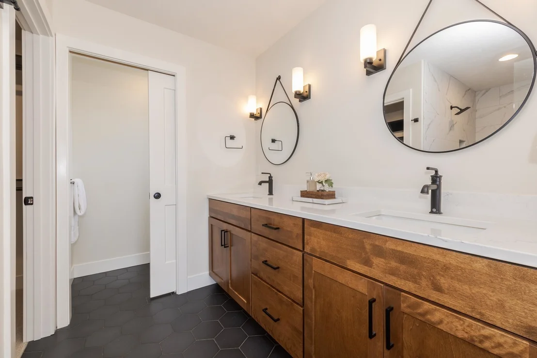 Photo of 102 Raef Road