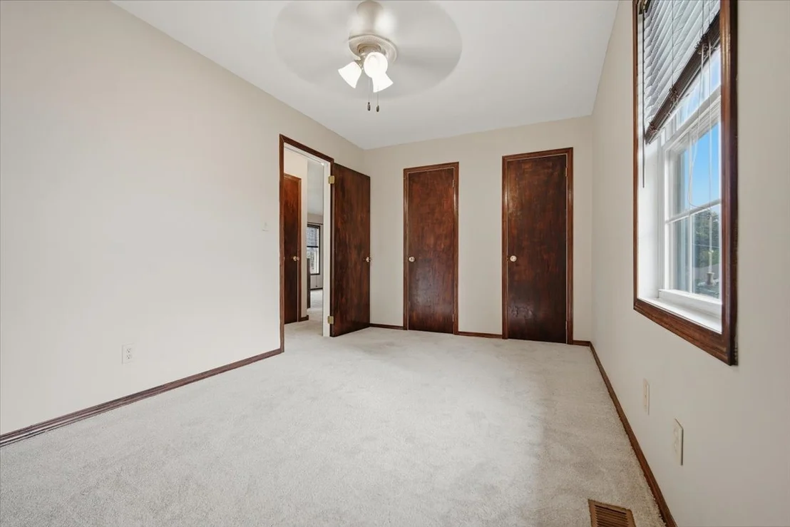 Photo of 1241 Holiday Lane