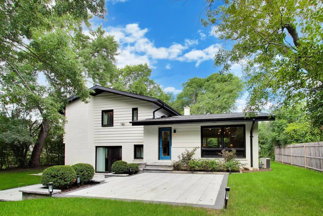 Photo of 1005 FORESTWAY Drive