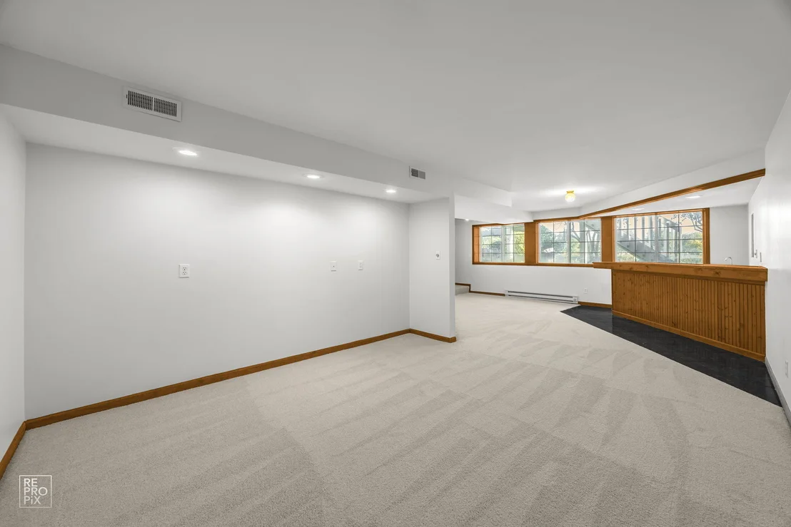 Photo of 293 Shadybrook Lane