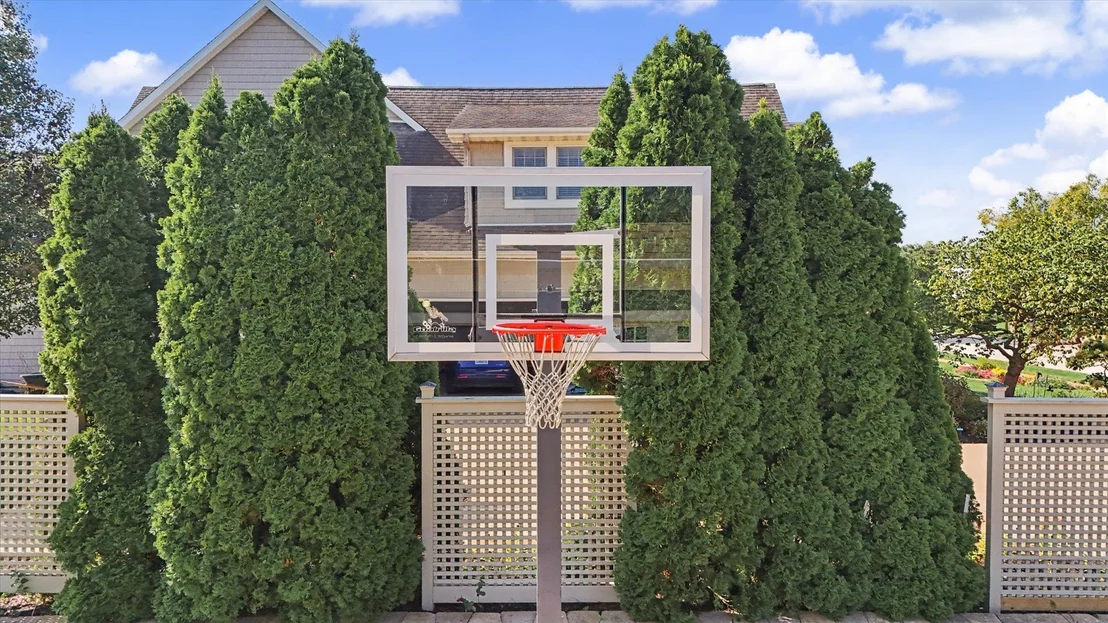 Photo of 1706 Mullikin Drive