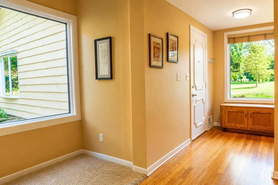 Photo of 2419 Suffolk Lane