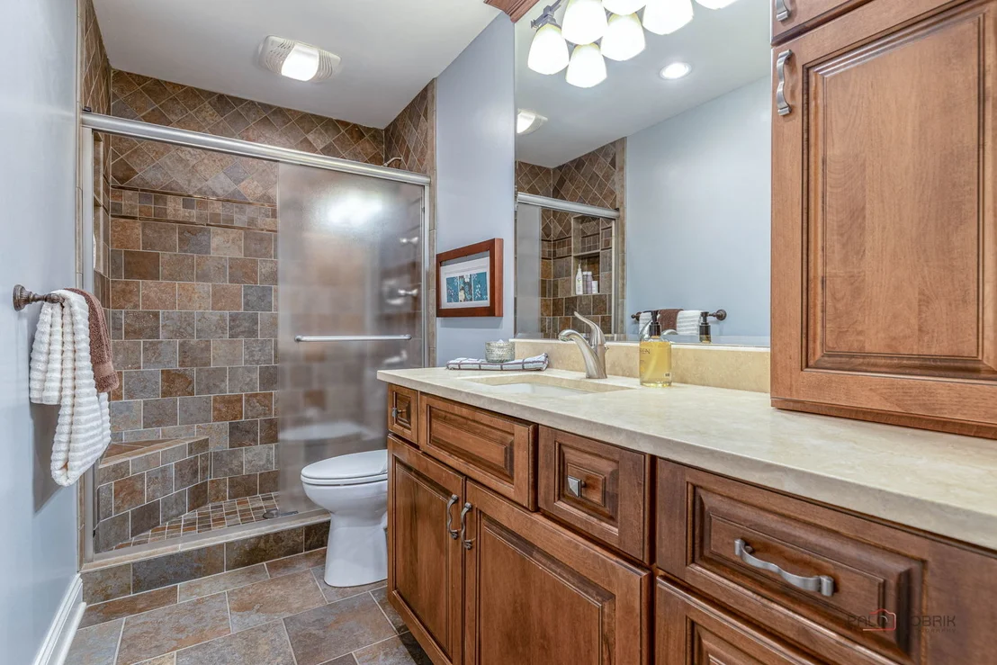 Photo of 2768 Glendower Terrace