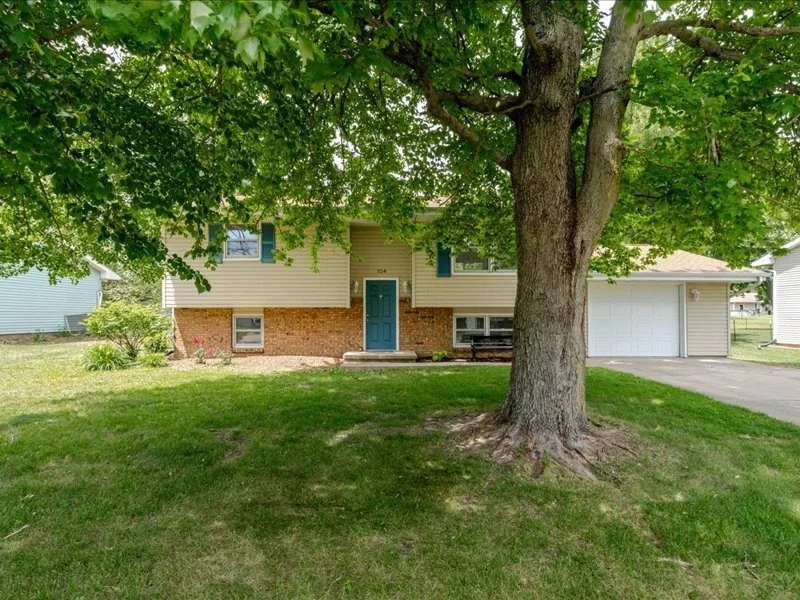 Photo of 124 Hilton Drive