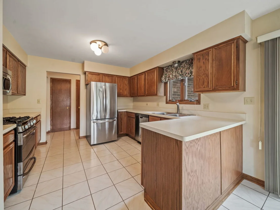Photo of Unit A at 1775 Lakeview Drive