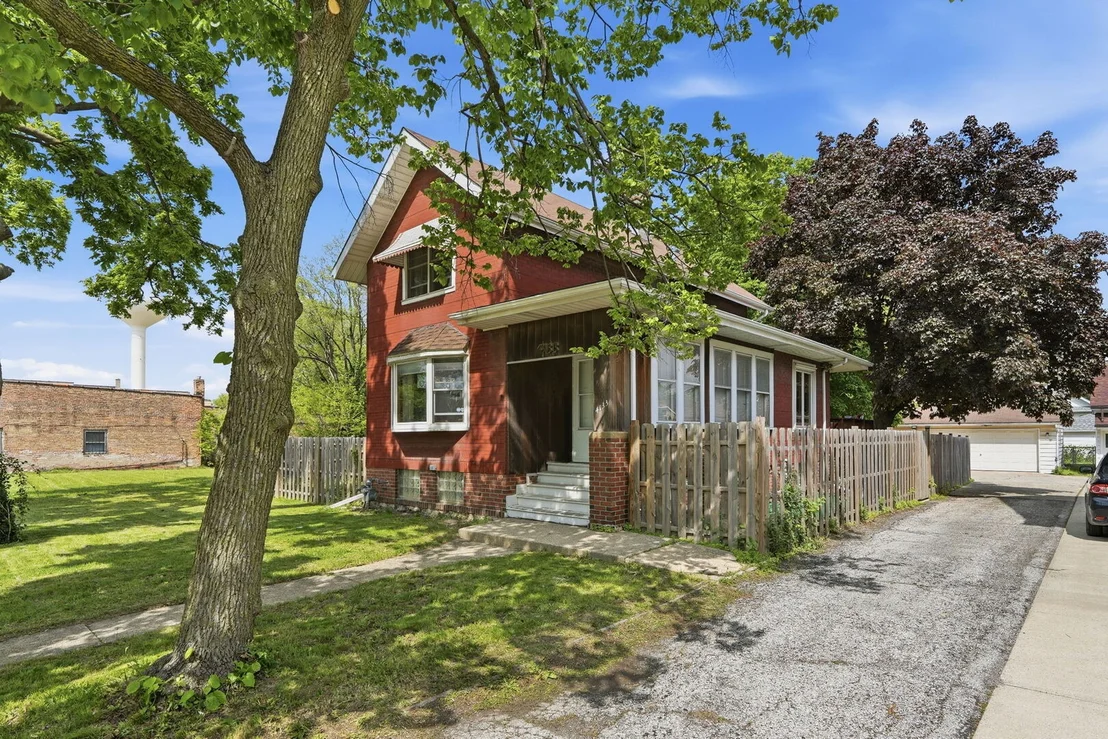 Photo of 4133 Joliet Avenue