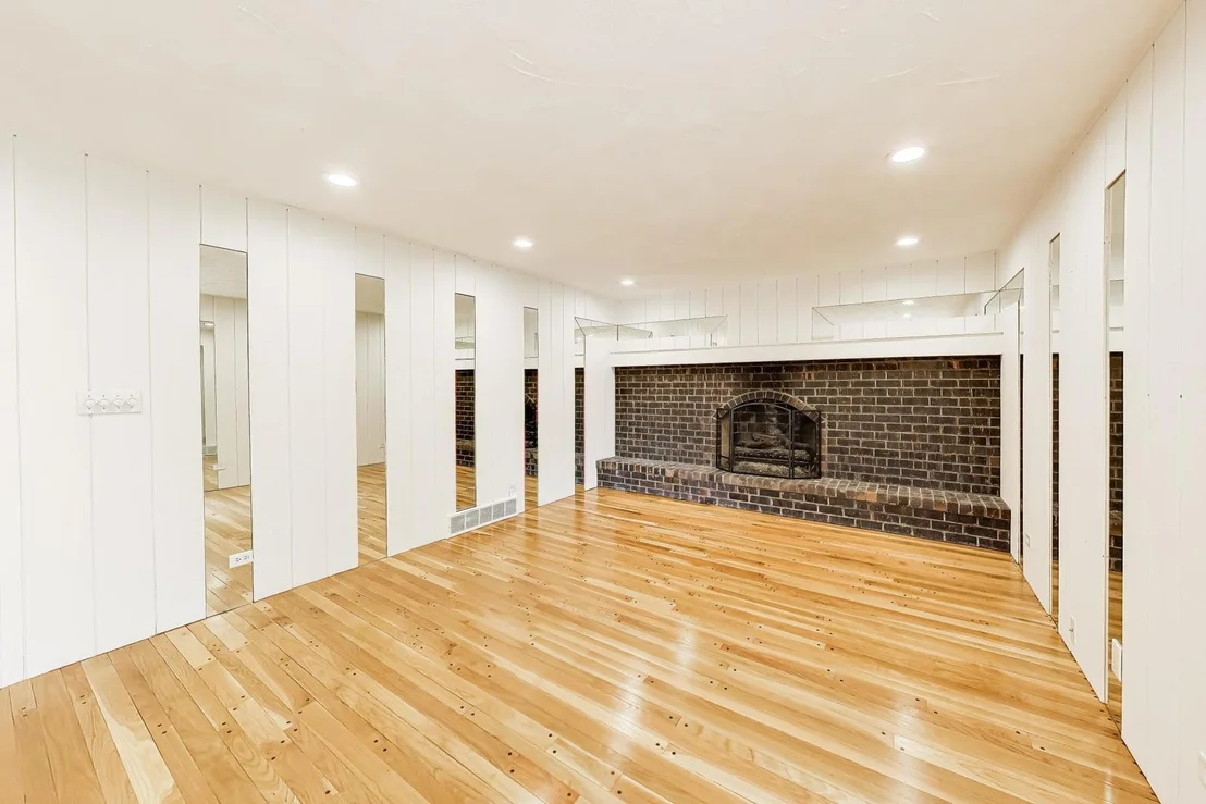 Photo of 1225 Laurel Avenue