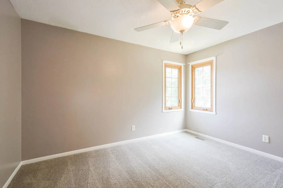 Photo of 1503 Featherstone Road