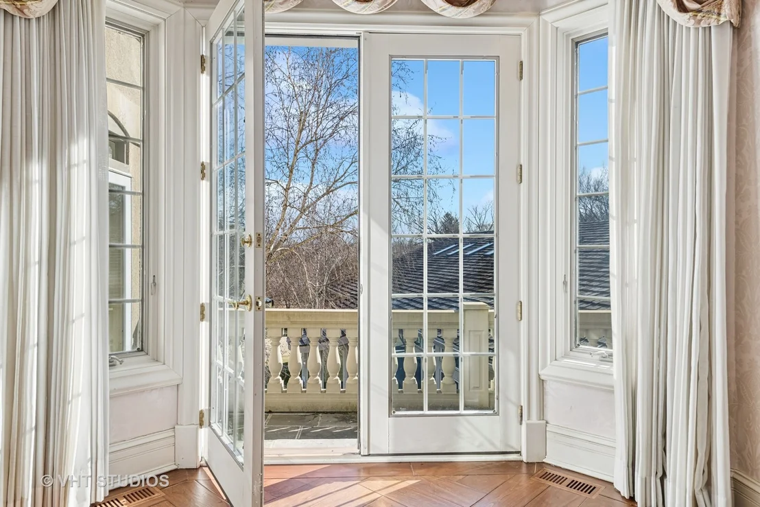 Photo of 560 Oak Knoll Road