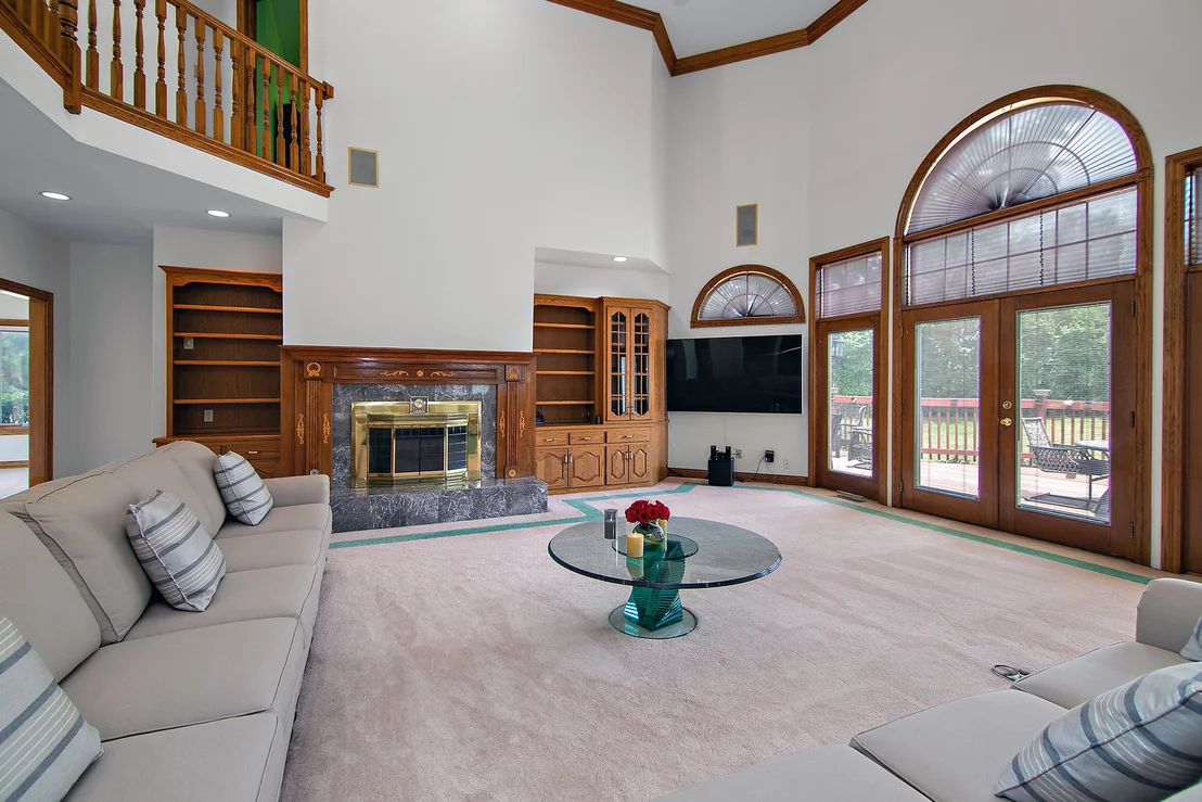 Photo of 284 Barrington Lane