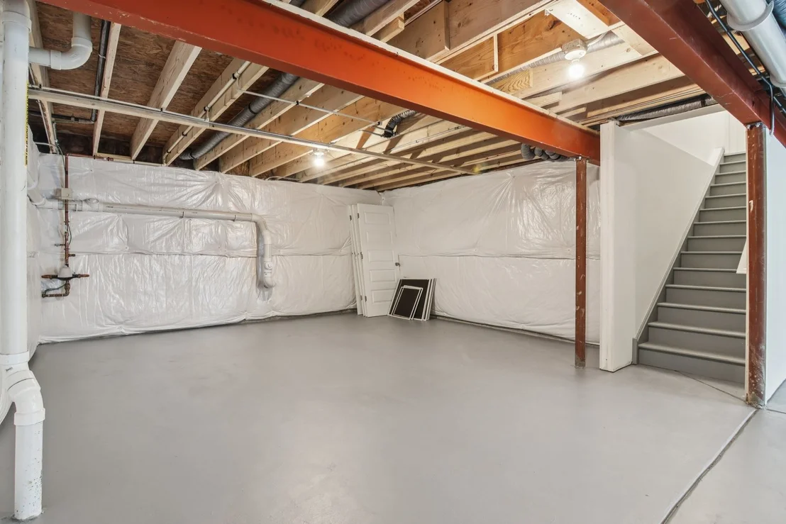 Photo of 2318 Hirsch Road