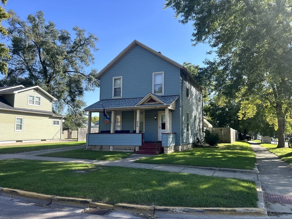 Photo of 554 Bangs Street