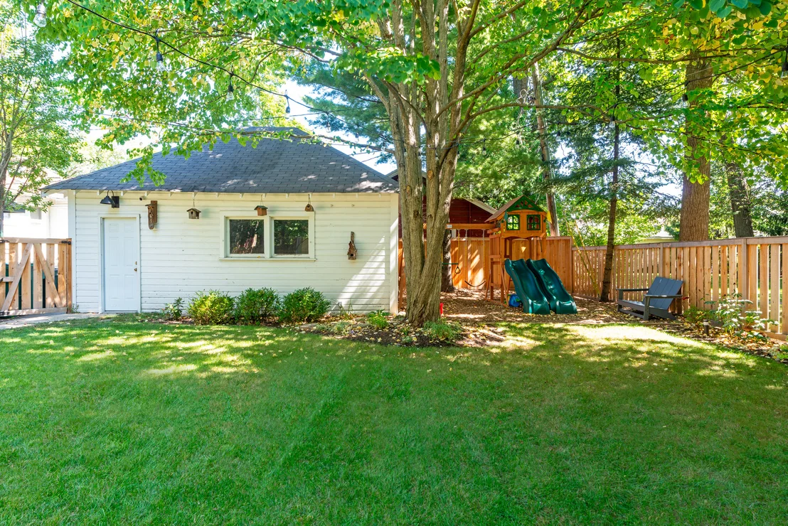 Photo of 840 Park Avenue