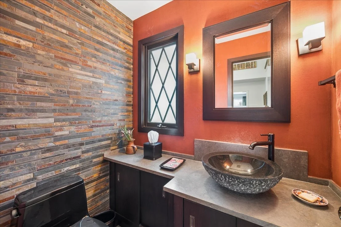 Photo of 2448 Central Park Avenue