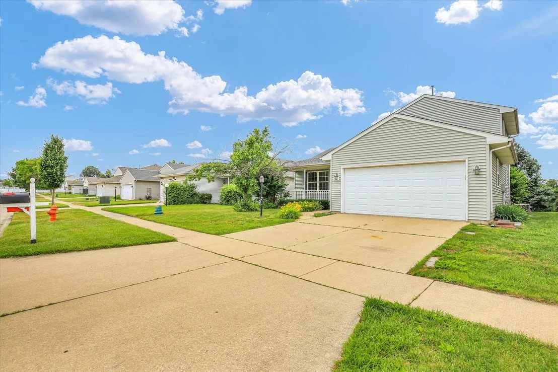Photo of 705 Erin Drive