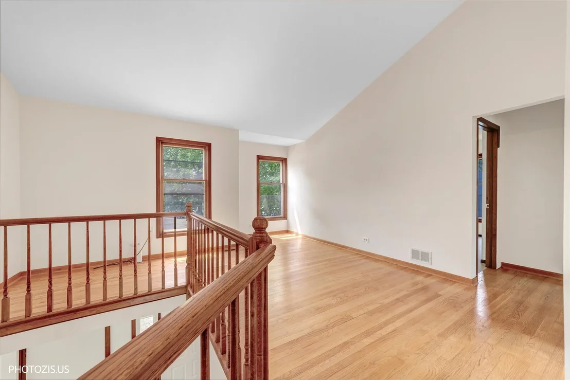 Photo of 970 Ponderosa Lane