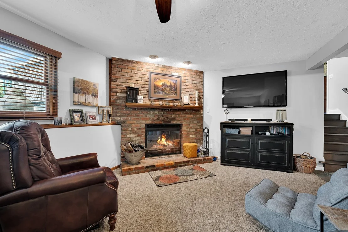 Photo of 302 Carriage Hills Road