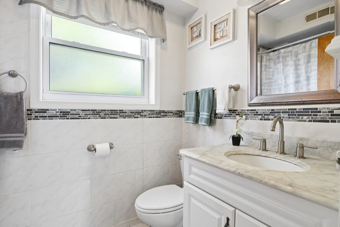Photo of 99 Fox Lane