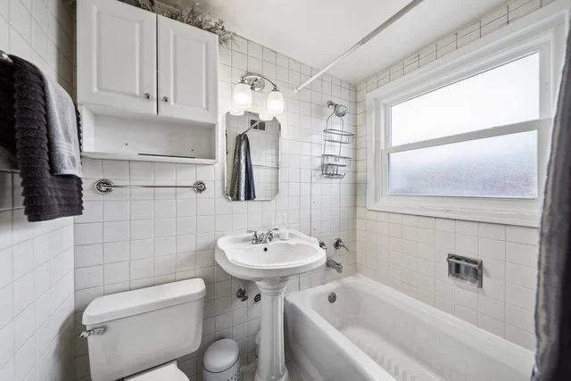 Photo of 253 W 46th Street