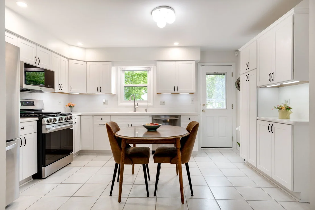 Photo of 900 Dearborn Circle