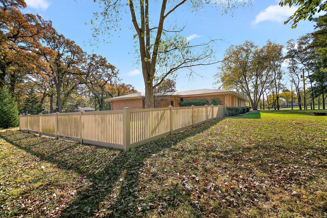 Photo of 1305 OAKTREE Lane