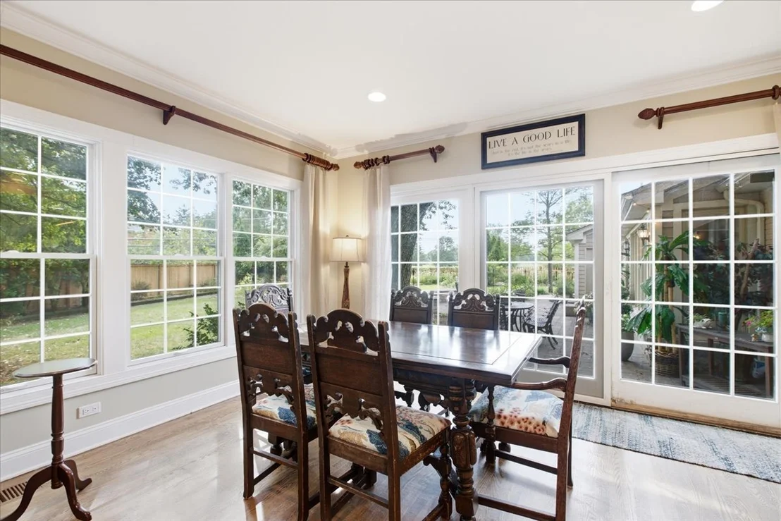 Photo of 2501 Robincrest Lane